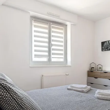 Climatise 70 M2, Proximite De Colmar Apartament *